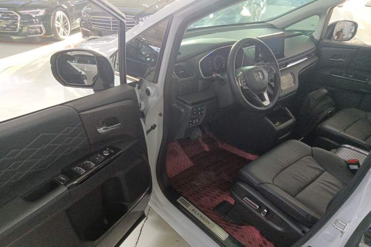 Used Honda Elysion 2024 2.0L eHEV Luxury Edition