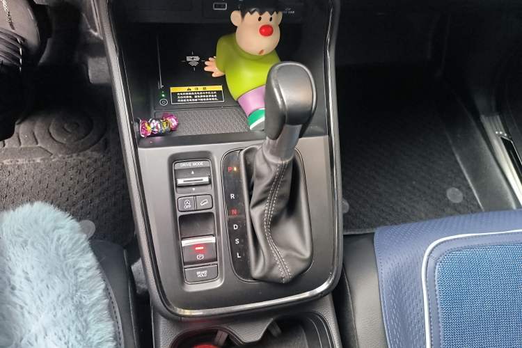 Used Honda CR-V 2023 240TURBO Two-Wheel Drive Smart Edition 5 Seats Gear Lever