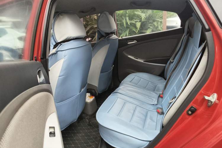 Used Hyundai Verna (older generation) 2010 Sedan 1.4L Automatic Comfort Model GS
