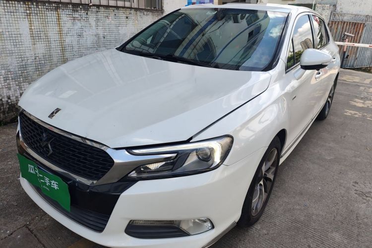 Used DS 5LS 2014 1.6T Luxury Edition THP160