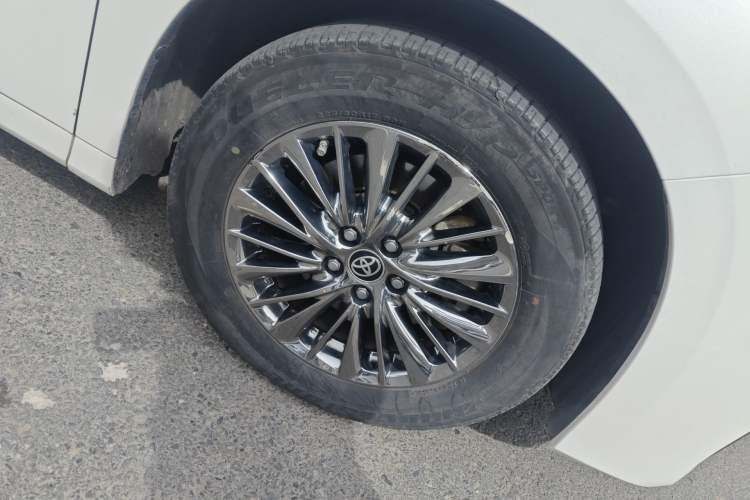 Used Toyota Alphard 2021 Dual-Engine 2.5L Prestige Edition Right Front Wheel Hub