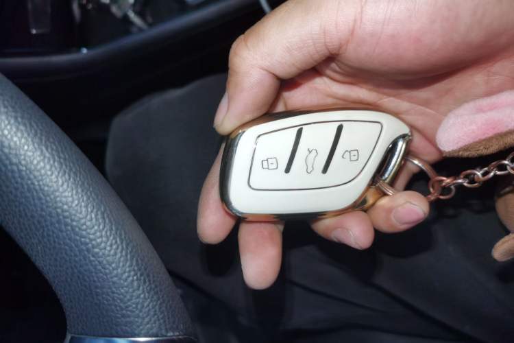 Used Roewe i5 2020 1.5L Manual 4G Connect Luxury Edition Vehicle Key