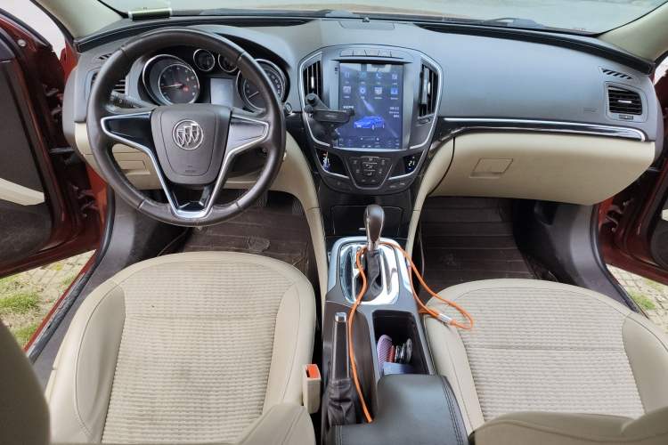 Used Buick Regal 2014 2.0L Leading Fashion Edition