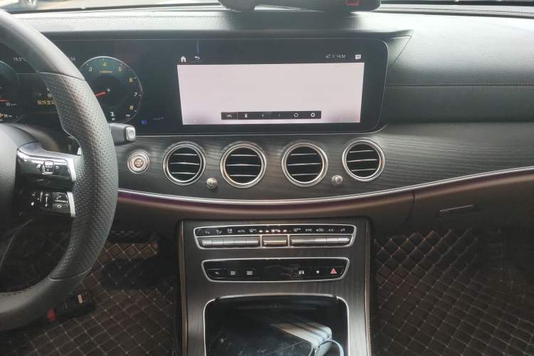 Used Mercedes-Benz E-Class 2021 Restyled E 300 L Sporty and Stylish Edition
