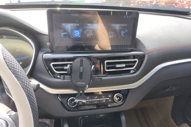 Used Bestune T33 2021 1.2T DCT Luxury Model Audio And AC Panel