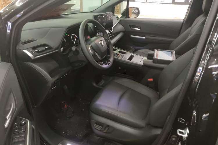 Used Toyota SIENNA 2024 2.5L Hybrid Four-Wheel Drive Prestige Edition Driver Seat