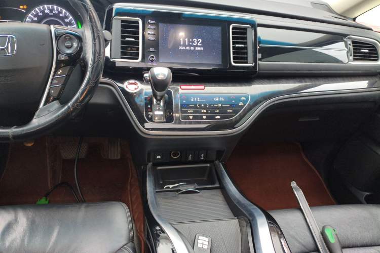 Used Honda Elysion 2019 2.0L Hybrid Luxury Edition
