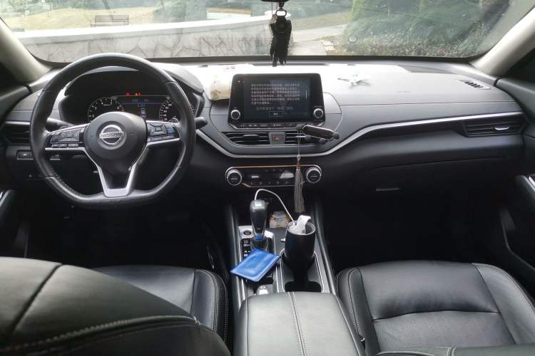 Used Nissan Teana 2020 2.0T XL Upper AD1 Smart Navigation Edition Center Console