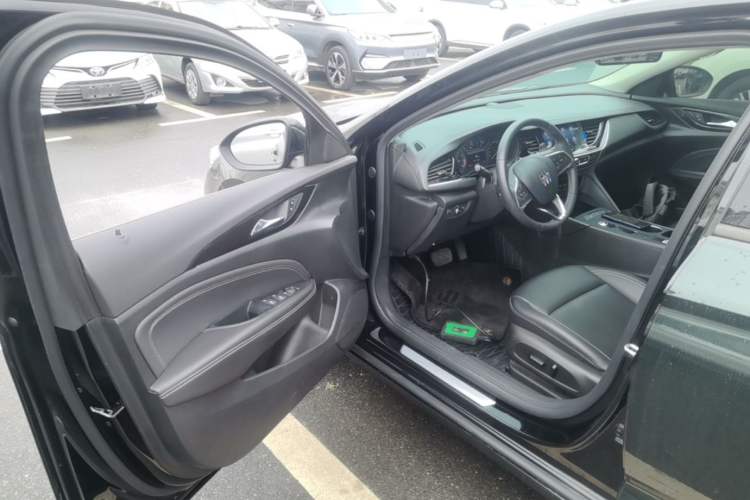 Used Buick Regal 2024 25T Deluxe Edition