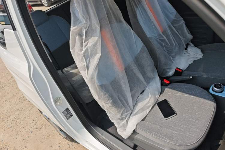 Used Geely Galaxy Panda 2024 Panda Mini 200km Endurance Bear
