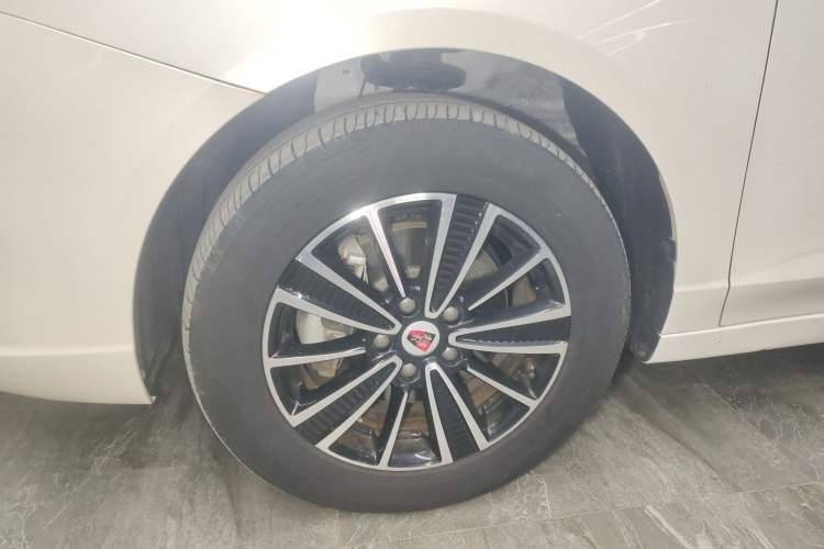 Used Roewe Ei5 2019 Smart Connect Flagship Edition Left Front Wheel Hub