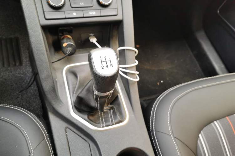 Used Bestune X40 2017 1.6L Manual Luxury Edition