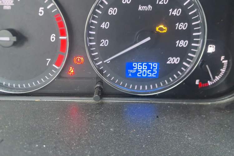 Used BAIC Weiwang M20 2014 1.5L practical type BJ415A Odometer Close Up