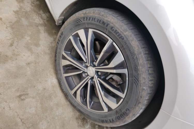 Used Peugeot 508 2022 508L 400THP PureTech Driving Control Edition Right Front Wheel Hub