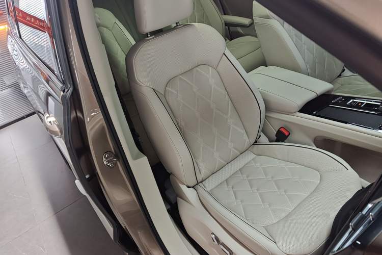 Used Volkswagen Viloran 2022 380TSI Prestige Edition