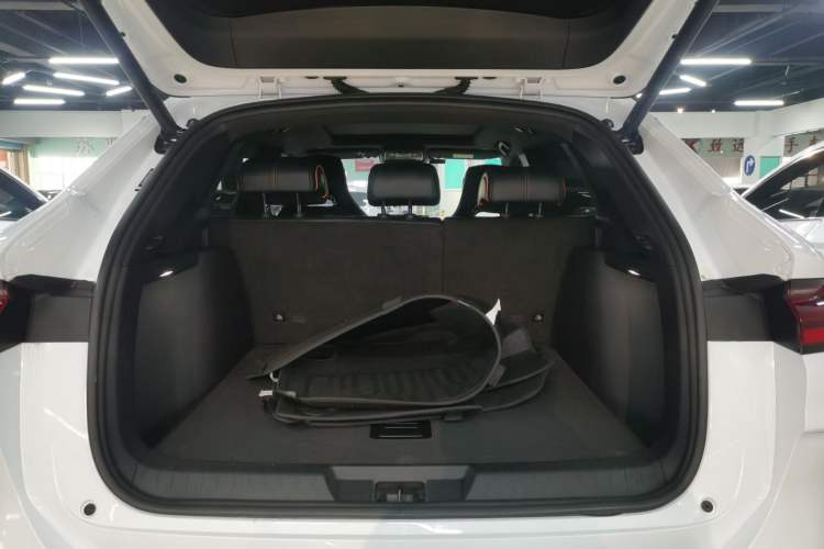 Used BYD Song PLUS New Energy 2024 HONOR Edition DM-i 110km Flagship Model Trunk