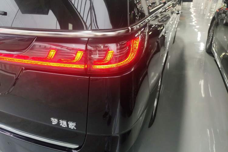 Used VOYAH Dream 2022 Low-Carbon Edition Plus Intelligent Driving Package
