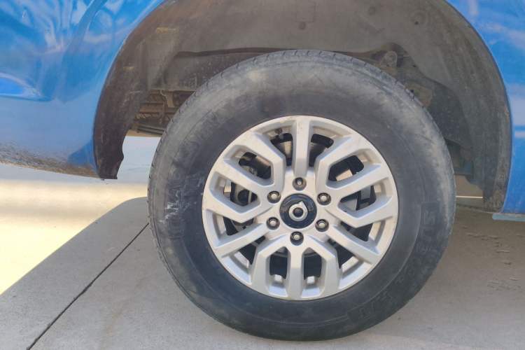 Used Great Wall Poer 2019 2.0T Commercial Version Manual Diesel Two-Wheel Drive Elite Long-Box GW4D20M Exterior 5