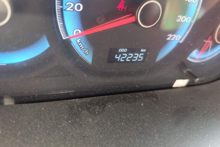 Used FAW Junpai D60 2015 1.5L Manual Luxury Model Odometer Close Up