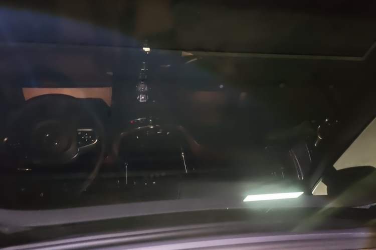 Used Volvo XC60 New Energy 2024 T8 Plug-in Hybrid Long-Range All-Wheel Drive Smart Luxury Edition Headliner