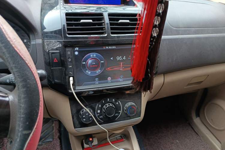 Used BAIC Weiwang M30 2017 1.5L M30S Standard DAM15DL Audio And AC Panel