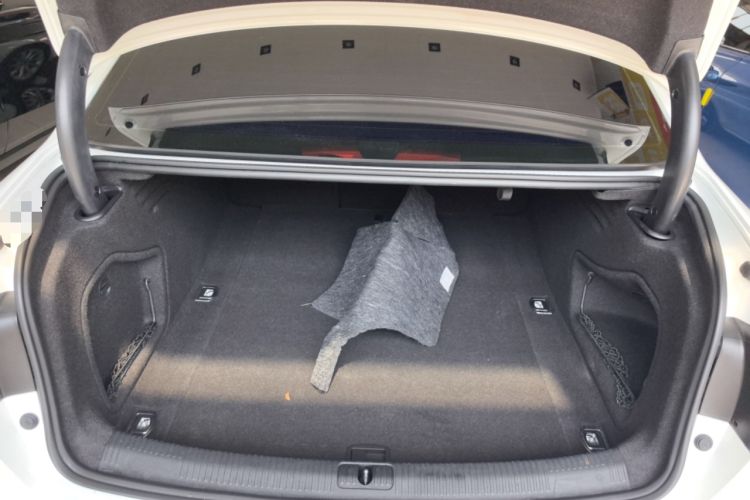 Used Audi A4L 2019 40 TFSI Fashion Version China V