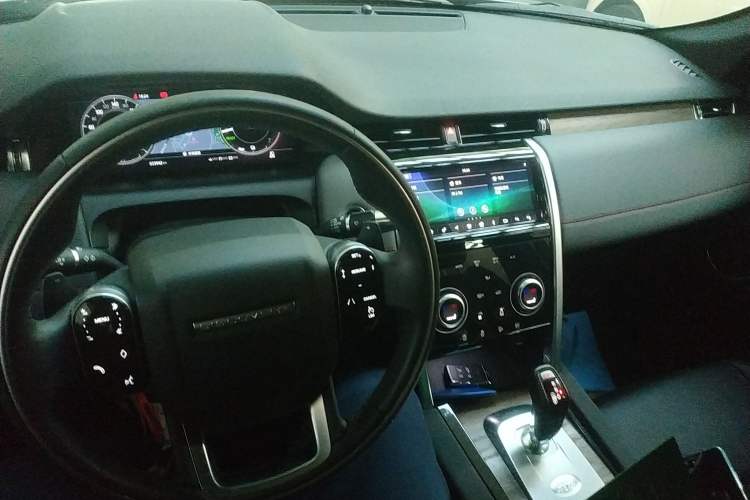 Used Land Rover Discovery Sport New Energy 2021 P300e Performance Tech Edition Interior 2