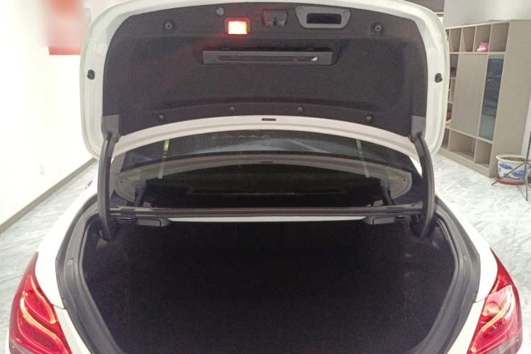 Used Mercedes-Benz C-Class 2015 C 200 L Sport Edition
