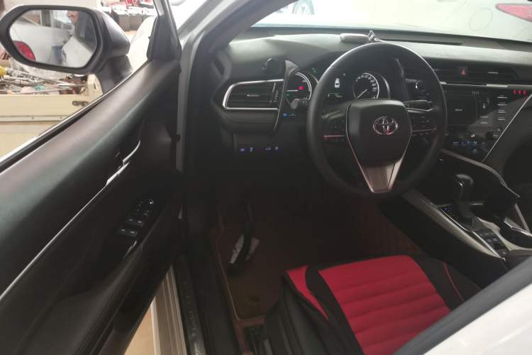 Used Toyota Camry 2018 Dual-Engine 2.5 HG Luxury Edition