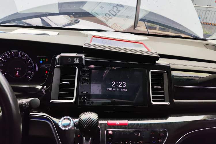 Used Honda Elysion 2019 2.0L Hybrid Supreme Edition
