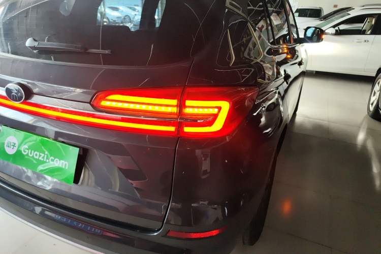 Used BYD Song 2020 Classic Edition 1.5T Automatic Elite Model Exterior 3