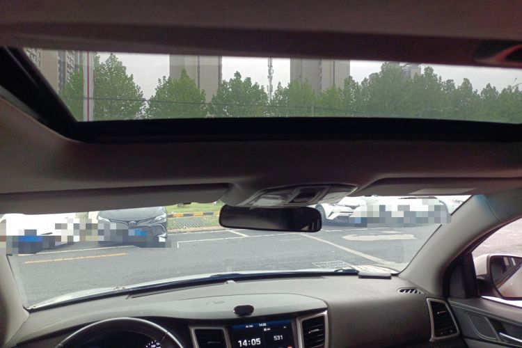 Used Hyundai Tucson 2015 1.6T Dual-Clutch Two-Wheel-Drive Smart Model Headliner