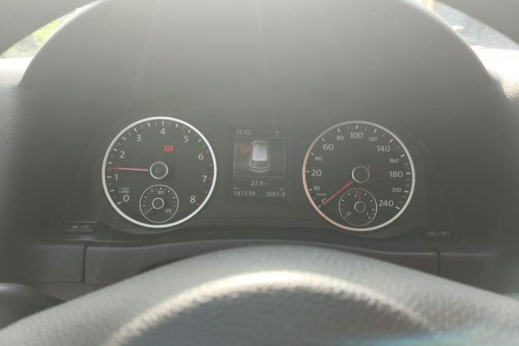 Used Volkswagen Tiguan 2015 1.8TSI Automatic All-Wheel-Drive Luxury Model Instrument Cluster