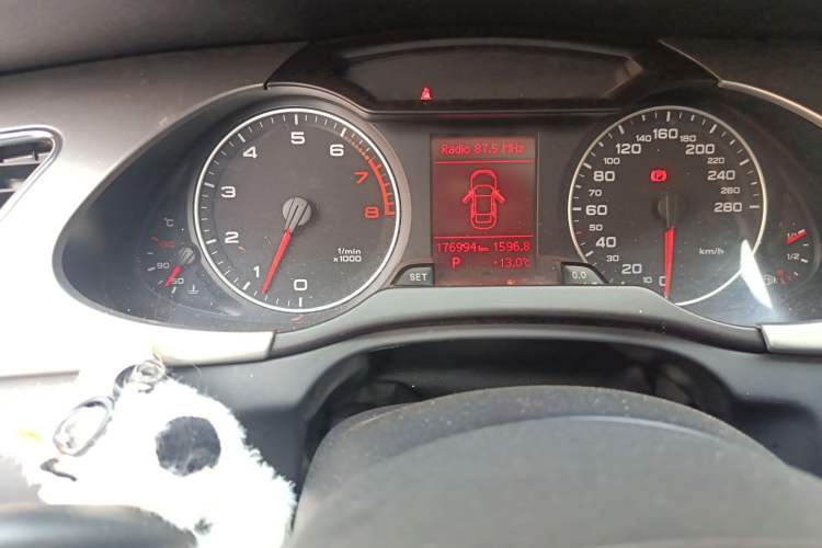 Used Audi A4L 2010 1.8 TFSI Comfort Model