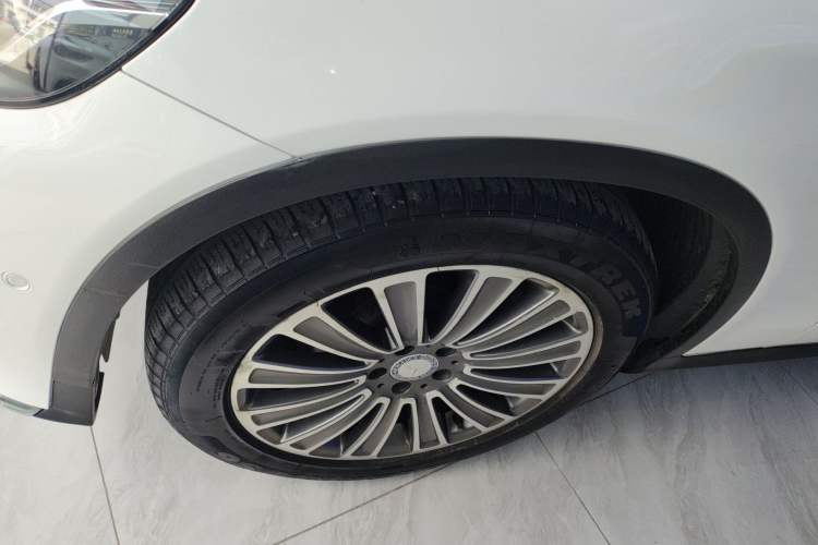 Used Mercedes-Benz GLC 2017 GLC 260 4MATIC Dynamic Edition
