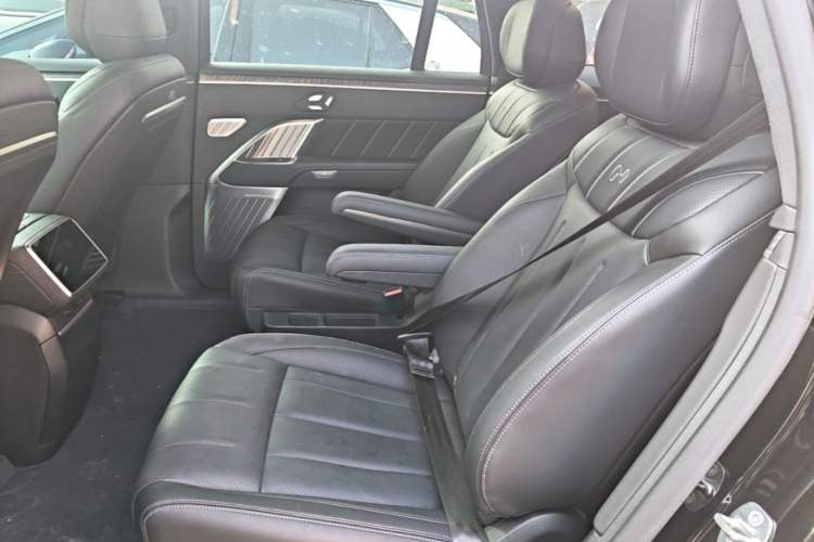 Used ONVO Luxeed L90 2025 Model—Pro Six-Seater Version