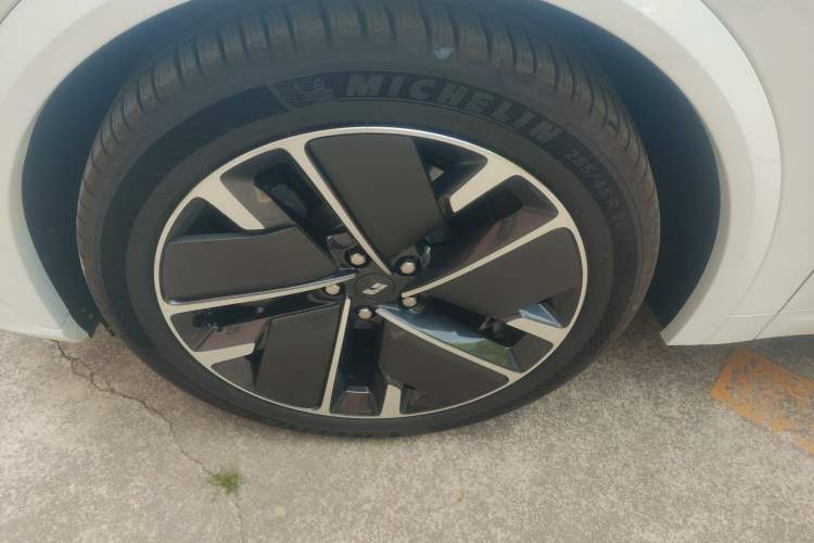 Used Li Auto L7 2025 Ultra Smart Refreshed Edition
