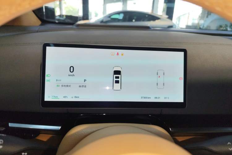 Used VOYAH Dream 2025 PHEV Four-Wheel-Drive Flagship Kunpeng Edition