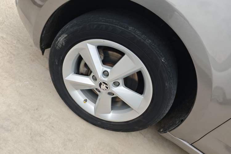 Used Skoda Octavia 2015 1.6L Automatic Yijun Edition
