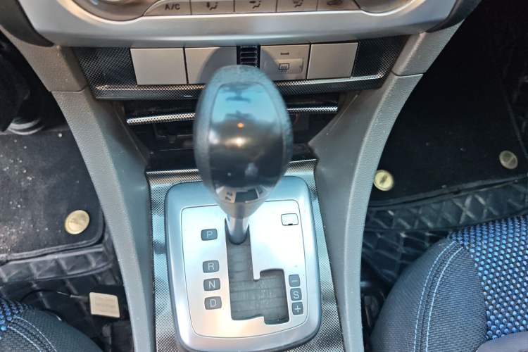 Used Ford Focus 2009 Two-Door 2.0L Automatic Sport Model Gear Lever