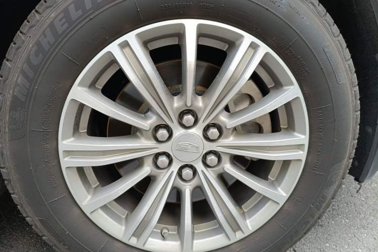 Used Cadillac XT5 2018 25T Luxury Model