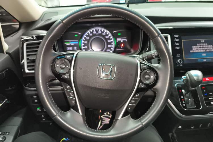 Used Honda Elysion 2019 2.0L Hybrid Luxury Edition
