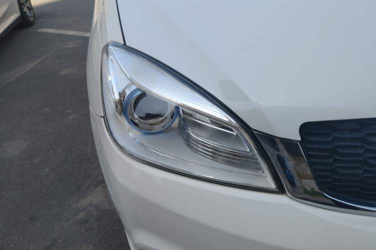 Used Great Wall C30 New Energy 2017 EV Enjoyment Model Right Front Headlight