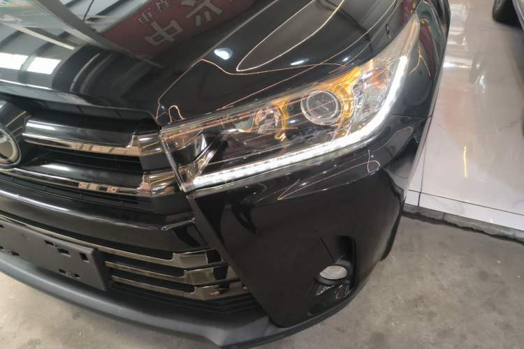Used Toyota Highlander 2018 2.0T Four-Wheel Drive Knight Edition 7 Seats China VI Standard Left Front Headlight