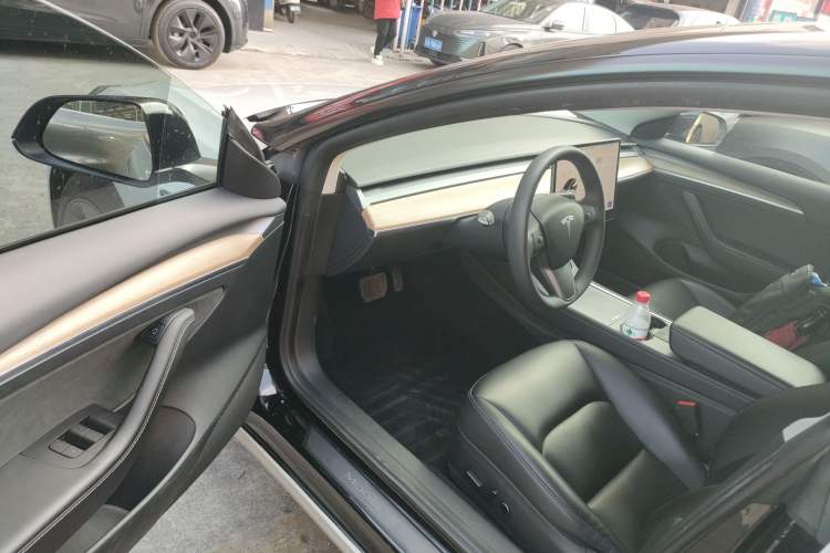 Used Tesla Model 3 2022 Rear-Wheel-Drive Version