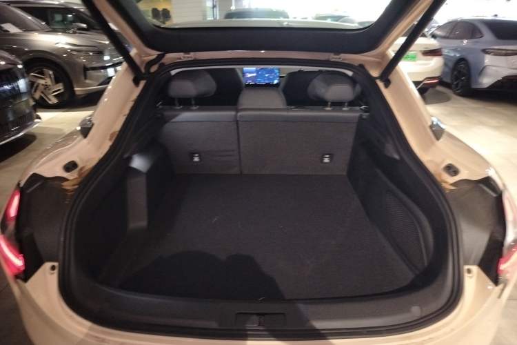 Used XPeng MONA M03 2025 600 with Ultra-Long Range Max Trunk