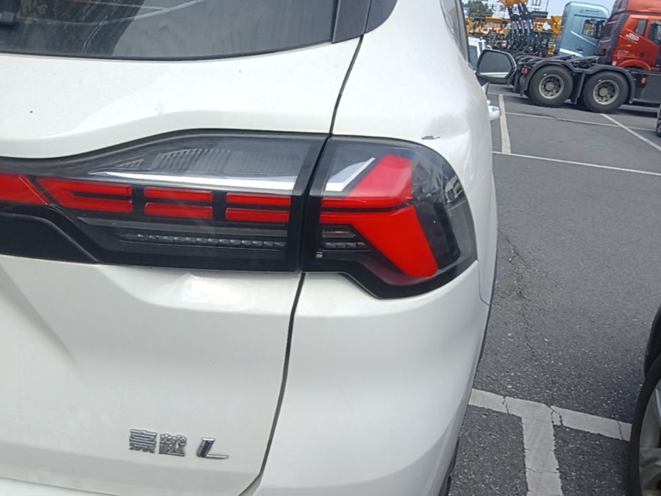 Geely Auto Haoyue L 2024 2.0T DCT Flagship Version — снимка 9