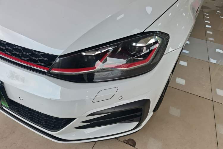 Used Volkswagen Golf GTI 2018 2.0 TSI GTI Left Front Headlight