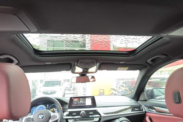 Used BMW 5 Series 2019 530Li Leading Model M Sport Package