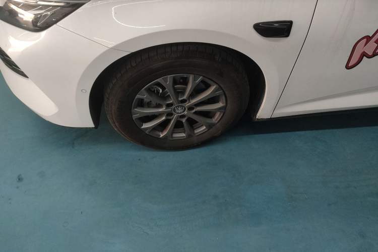 Used BYD Qin L 2025 DM-i Smart Drive 80KM Leading Model